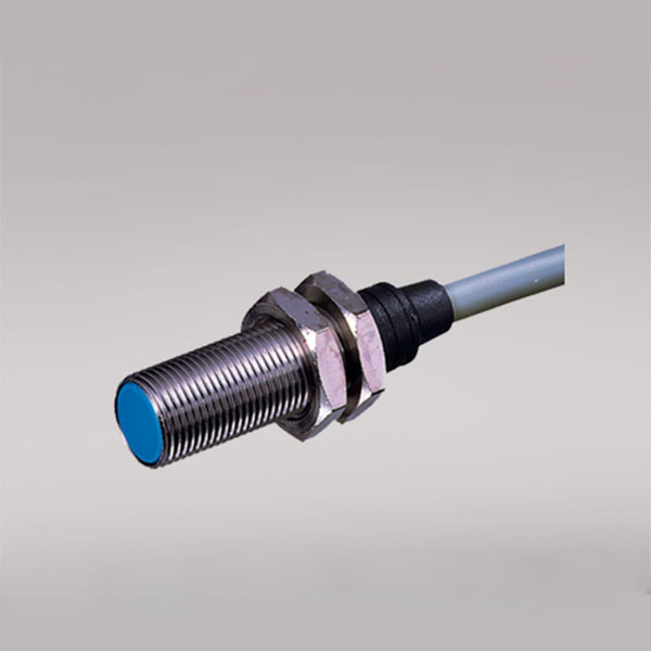 8342 Inductive proximity sensor