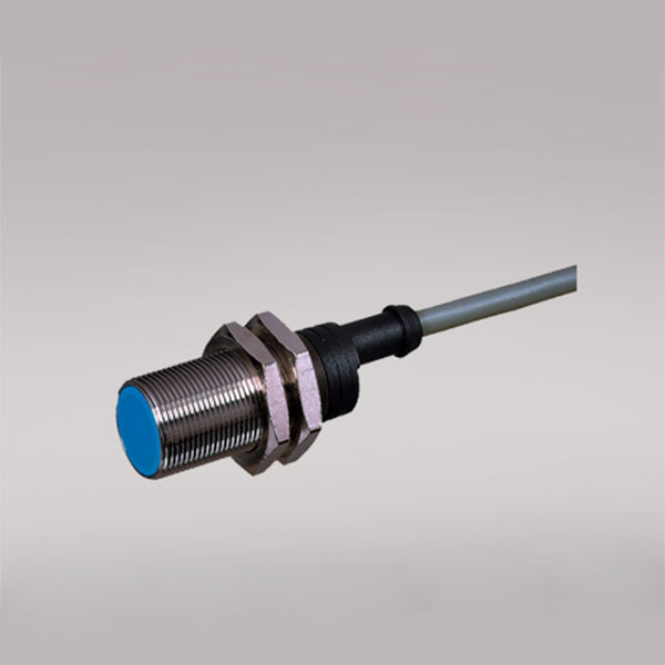8343 Inductive proximity sensor
