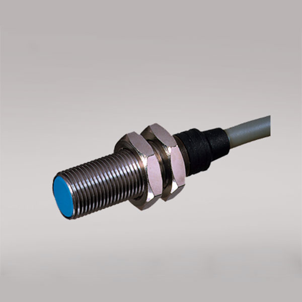 8344 Inductive proximity sensor